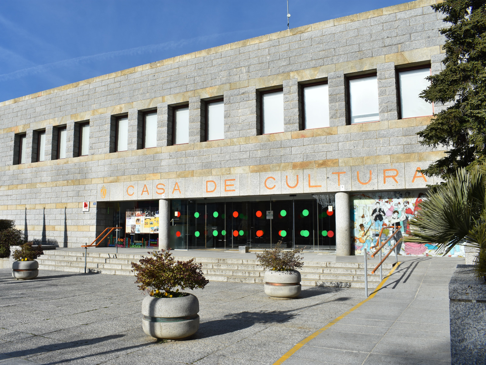 Tecnología para la Vida TXLV - MicroMagazine de FUNTESO, Fundación Tecnología Social imagen de la Casa de la Cultura de Torrelodones