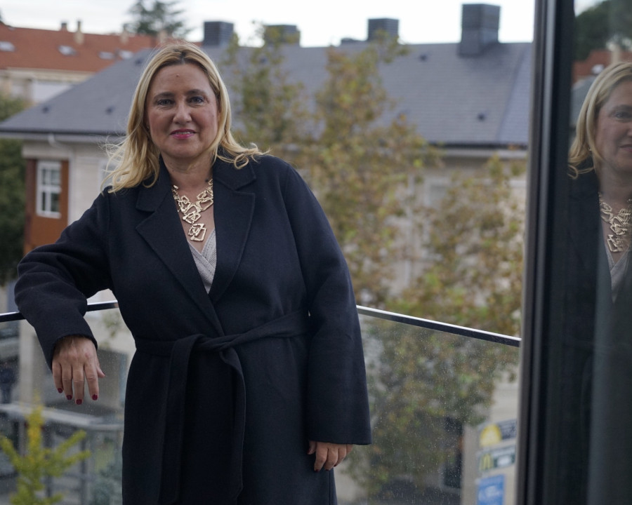 Tecnología para la Vida TXLV Torrelodones - MicroMagazine de FUNTESO, Fundación Tecnología Social imagen de Almudena Negro, alcaldesa de Torrelodones, protagonista del tercer número del Micro Magazine Tecnología para la Vida, TXLV